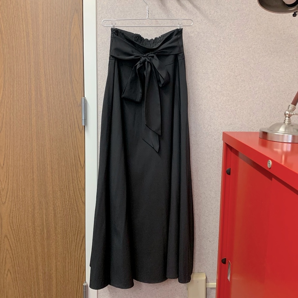 Flowy Maxi Skirt w/ Tie Waist